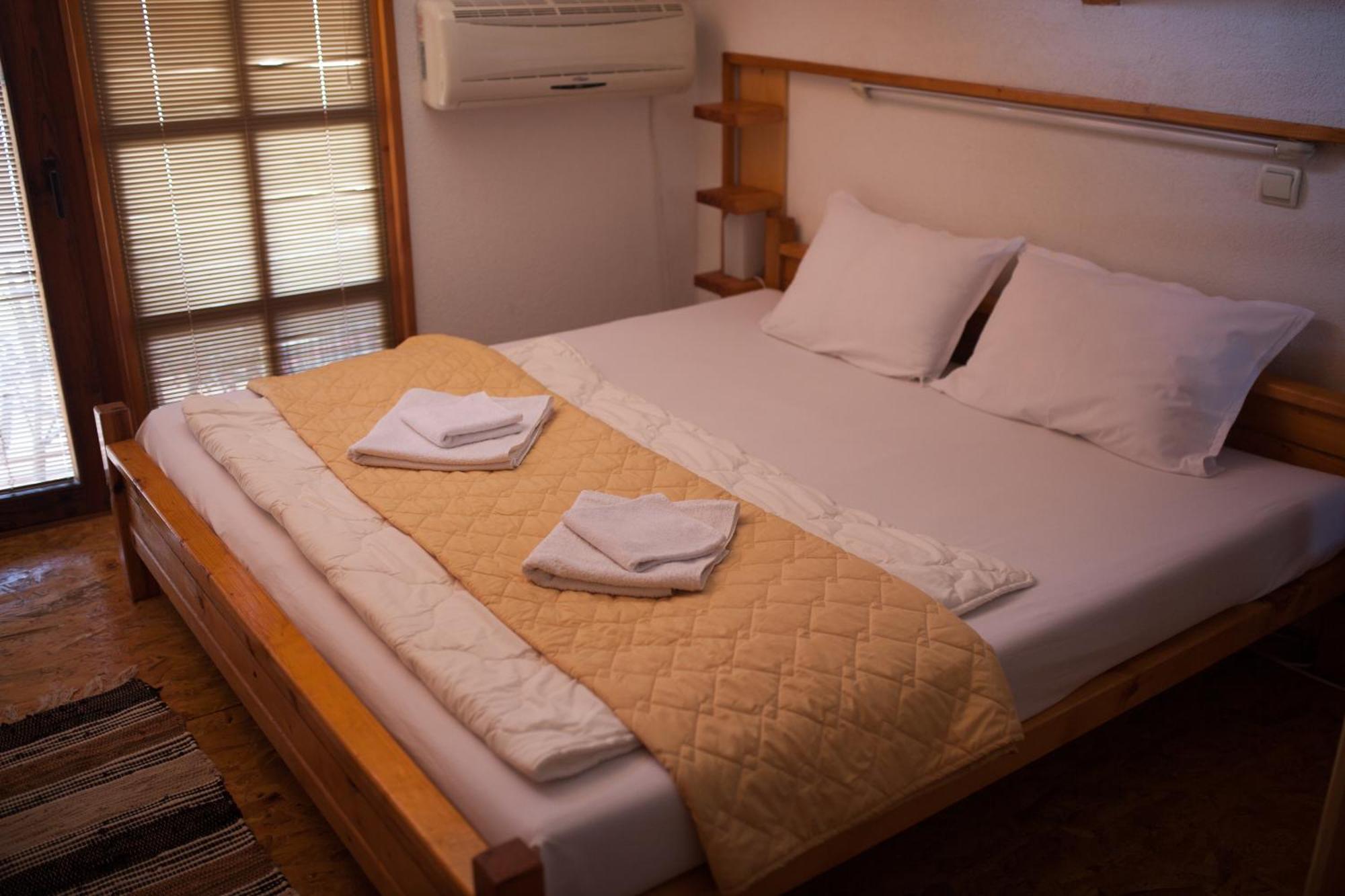 Robinson Sunset Guest House Lagadin Habitación foto
